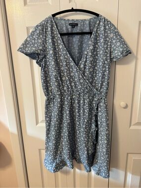 J.Crew Mercantile Blue Floral Wrap Dress – Size Medium